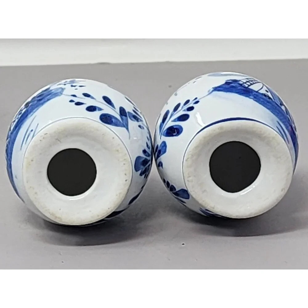 Delft Blue Ceramic Salt & Pepper‎ Shakers With Windmill & Floral Design